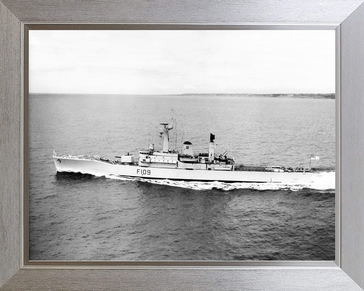 HMS Leander F109 Leander Class Frigate 1968 Photo Print - Posters, Prints, & Visual Artwork - by Hampshire Prints (image 7 of 9)