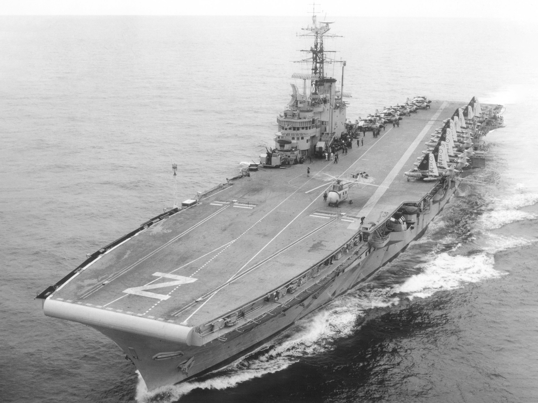 HMS Albion (R07) Royal Navy Centaur Class Carrier Underway Photo Print Wall Art Naval Decor Posters, Prints, & Visual Artwork Hampshire Prints 6 x 4 No Frame No