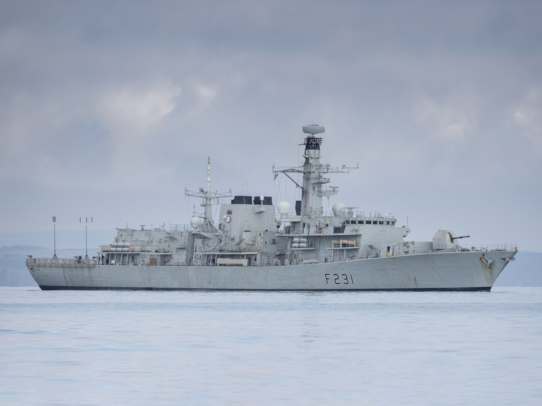 HMS Argyll (F231) Royal Navy Type 23 Frigate Starboard Side View Wall Art Photo Print Decor Posters, Prints, & Visual Artwork Hampshire Prints 6 x 4 No Frame No