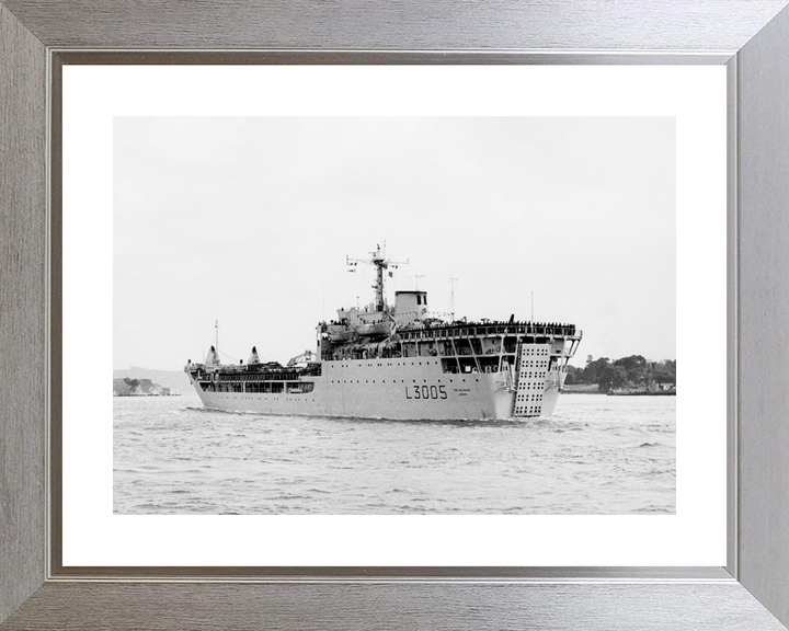 RFA Sir Galahad L3005 Round Table Class Ship 1982 Photo Print - Posters, Prints, & Visual Artwork - by Hampshire Prints (image 6 of 9)