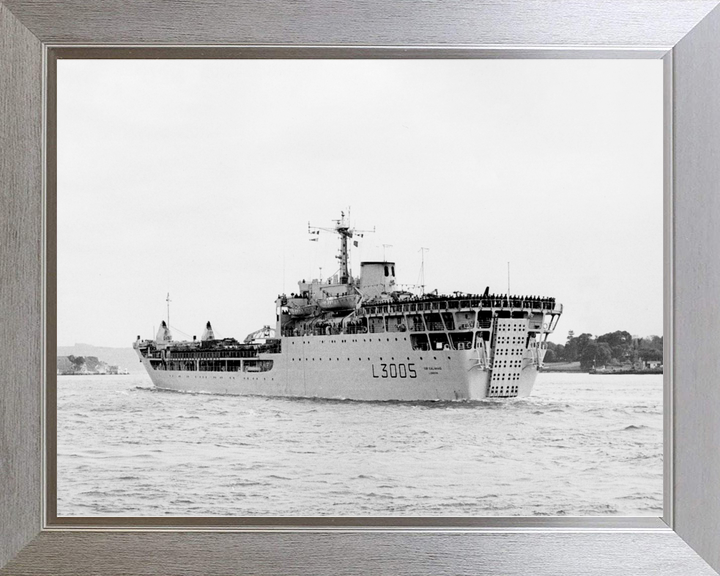 RFA Sir Galahad L3005 Round Table Class Ship 1982 Photo Print - Posters, Prints, & Visual Artwork - by Hampshire Prints (image 7 of 9)