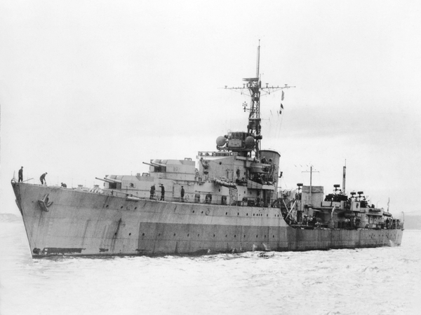HMS Camperdown D32 Battle Class Destroyer June 1945