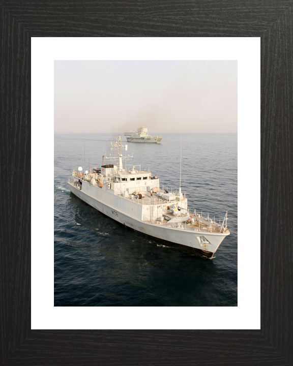 HMS Grimsby (M108) Royal Navy Sandown Class Minehunter Starboard Bow View Photo Print Naval Wall Art Decor - Posters, Prints, & Visual Artwork - by Hampshire Prints (image 2 of 9)