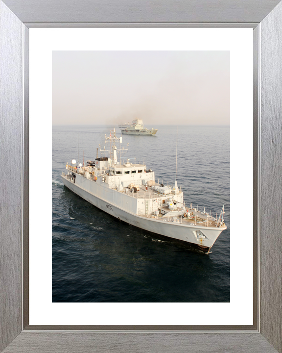 HMS Grimsby (M108) Royal Navy Sandown Class Minehunter Starboard Bow View Photo Print Naval Wall Art Decor - Posters, Prints, & Visual Artwork - by Hampshire Prints (image 6 of 9)