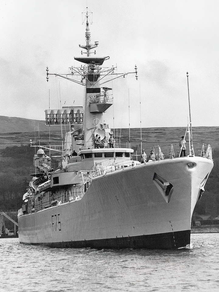HMS Charybdis (F75) Royal Navy Leander Class Frigate Low Starboard Bow View Photo Print Wall Art Decor Posters, Prints, & Visual Artwork Hampshire Prints 6 x 4 No Frame No