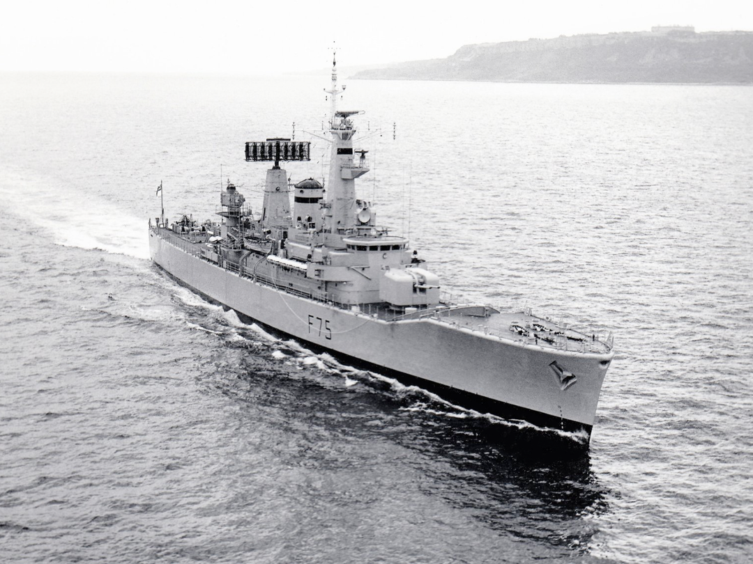 HMS Charybdis (F75) Royal Navy Leander Class Frigate High Starboard Bow View Photo Print Wall Art Decor Posters, Prints, & Visual Artwork Hampshire Prints 6 x 4 No Frame No