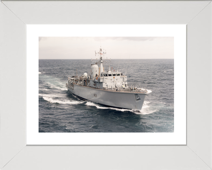HMS Hurworth (M39) Royal Navy Hunt Class Mine Warfare Vessel Underway Photo Print Wall Art Decor - Posters, Prints, & Visual Artwork - by Hampshire Prints (image 4 of 9)
