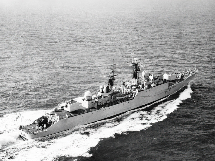 HMS Leopard F14 Leopard Class Frigate 1961 Photo Print - Posters, Prints, & Visual Artwork - by Hampshire Prints (image 1 of 9)
