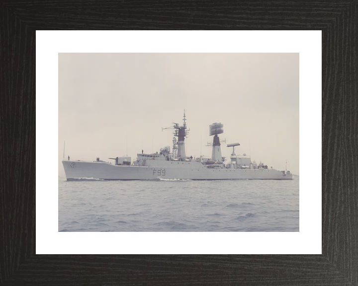 HMS Lincoln F99 Salisbury Class Frigate Port Beam View Photo Print - Posters, Prints, & Visual Artwork - by Hampshire Prints (image 2 of 9)