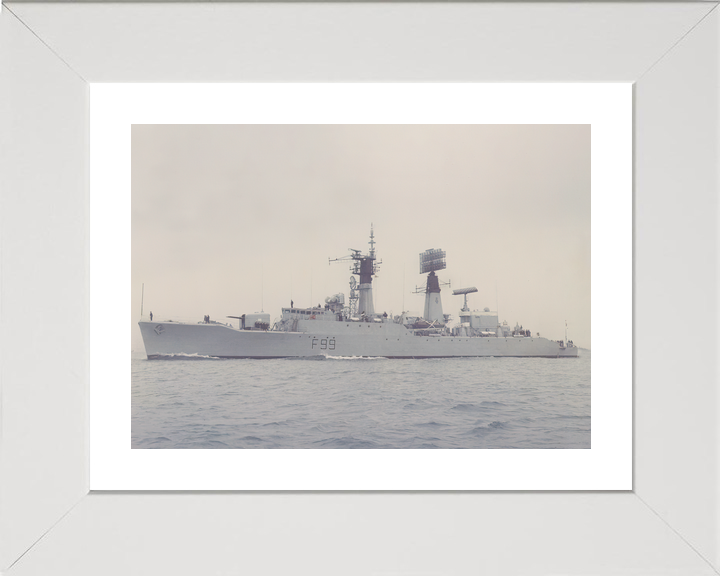 HMS Lincoln F99 Salisbury Class Frigate Port Beam View Photo Print - Posters, Prints, & Visual Artwork - by Hampshire Prints (image 4 of 9)