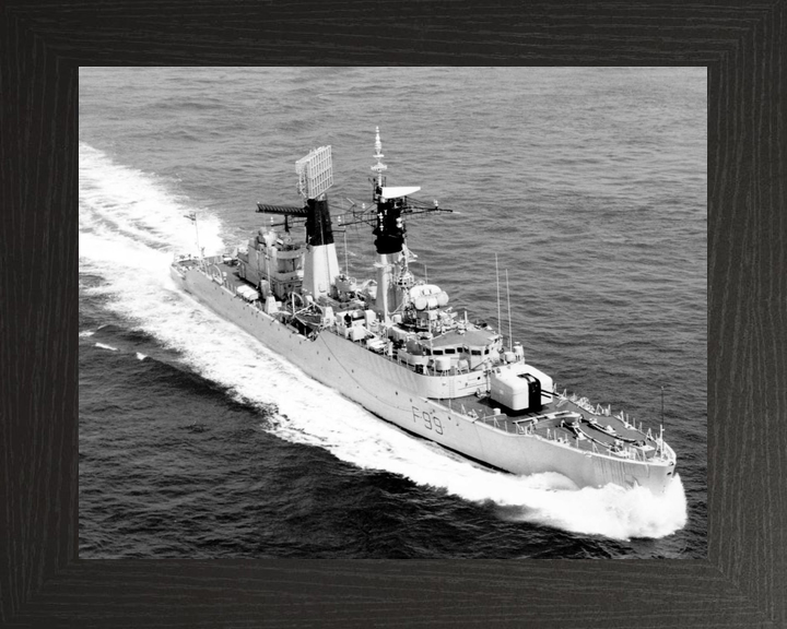 HMS Lincoln F99 Salisbury Class Frigate High Starboard Bow View Photo Print - Posters, Prints, & Visual Artwork - by Hampshire Prints (image 3 of 9)