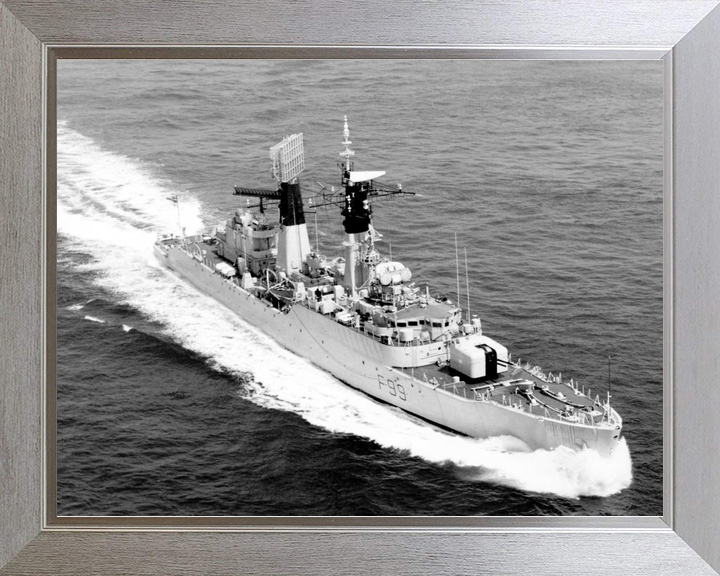 HMS Lincoln F99 Salisbury Class Frigate High Starboard Bow View Photo Print - Posters, Prints, & Visual Artwork - by Hampshire Prints (image 7 of 9)