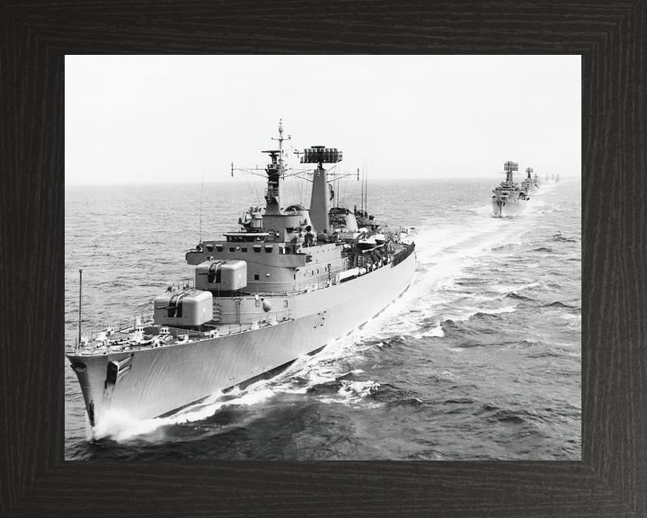 HMS London D16 County Class Destroyer 1971 Photo Print - Posters, Prints, & Visual Artwork - by Hampshire Prints (image 3 of 9)