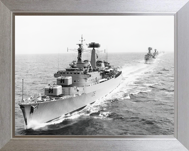 HMS London D16 County Class Destroyer 1971 Photo Print - Posters, Prints, & Visual Artwork - by Hampshire Prints (image 7 of 9)