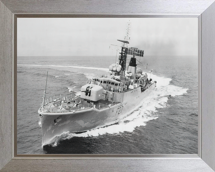 HMS Lynx F27 Leopard Class Frigate Turning to Starboard Photo Print - Posters, Prints, & Visual Artwork - by Hampshire Prints (image 7 of 9)