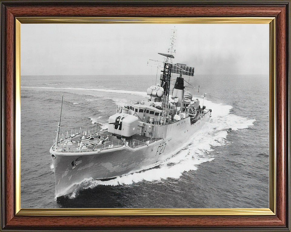 HMS Lynx F27 Leopard Class Frigate Turning to Starboard Photo Print - Posters, Prints, & Visual Artwork - by Hampshire Prints (image 9 of 9)