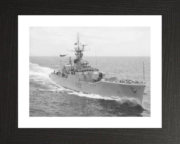 HMS Rhyl F129 Rothesay Class Frigate Starboard Bow View Photo Print - Posters, Prints, & Visual Artwork - by Hampshire Prints (image 2 of 9)