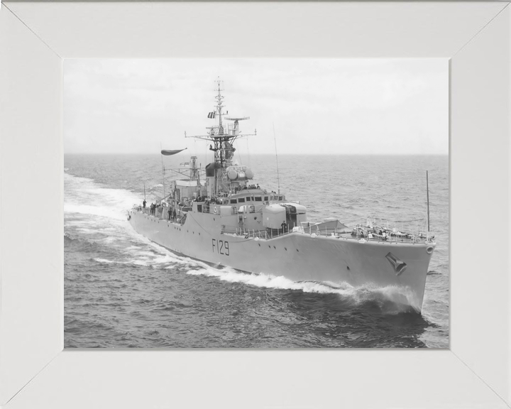 HMS Rhyl F129 Rothesay Class Frigate Starboard Bow View Photo Print - Posters, Prints, & Visual Artwork - by Hampshire Prints (image 5 of 9)