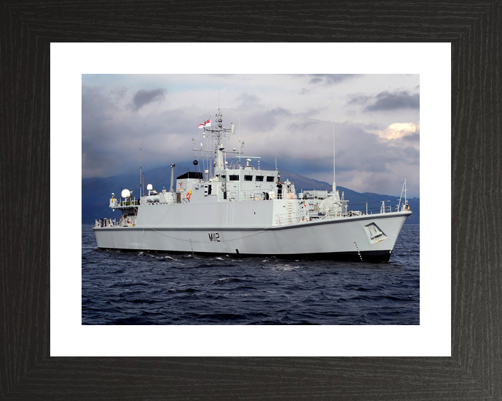 HMS Shoreham M112 Sandown Class Minehunter Low Starboard View Photo Print - Posters, Prints, & Visual Artwork - by Hampshire Prints (image 2 of 9)