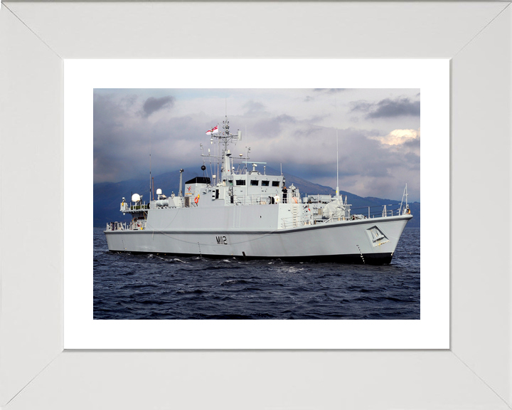 HMS Shoreham M112 Sandown Class Minehunter Low Starboard View Photo Print - Posters, Prints, & Visual Artwork - by Hampshire Prints (image 4 of 9)