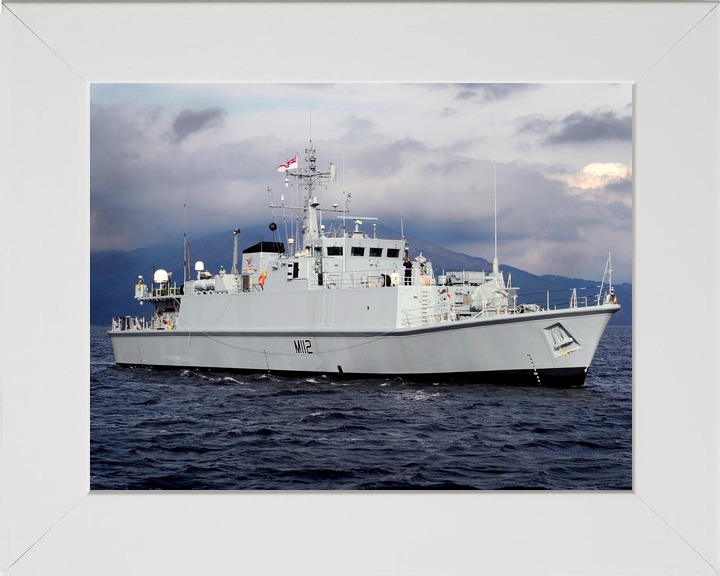 HMS Shoreham M112 Sandown Class Minehunter Low Starboard View Photo Print - Posters, Prints, & Visual Artwork - by Hampshire Prints (image 5 of 9)