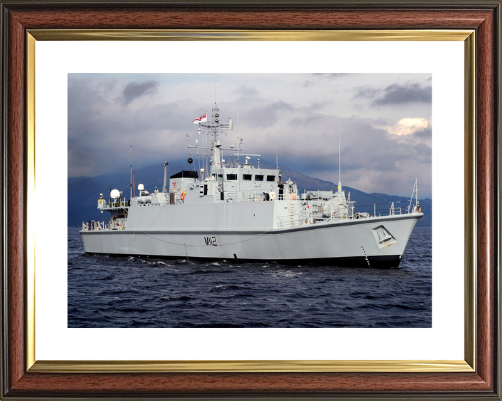 HMS Shoreham M112 Sandown Class Minehunter Low Starboard View Photo Print - Posters, Prints, & Visual Artwork - by Hampshire Prints (image 8 of 9)