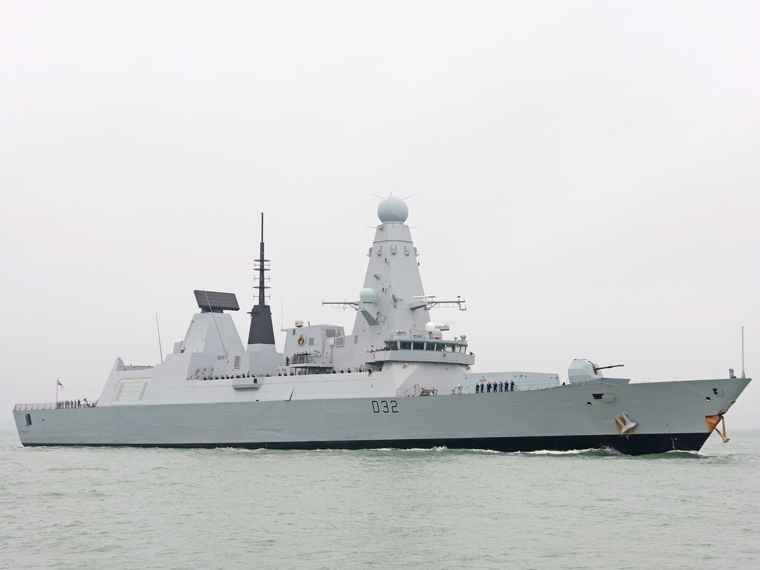 HMS Daring (D32) Royal Navy Type 45 Destroyer Entering Harbour Photo Print Wall Art Decor Posters, Prints, & Visual Artwork Hampshire Prints 6 x 4 No Frame No