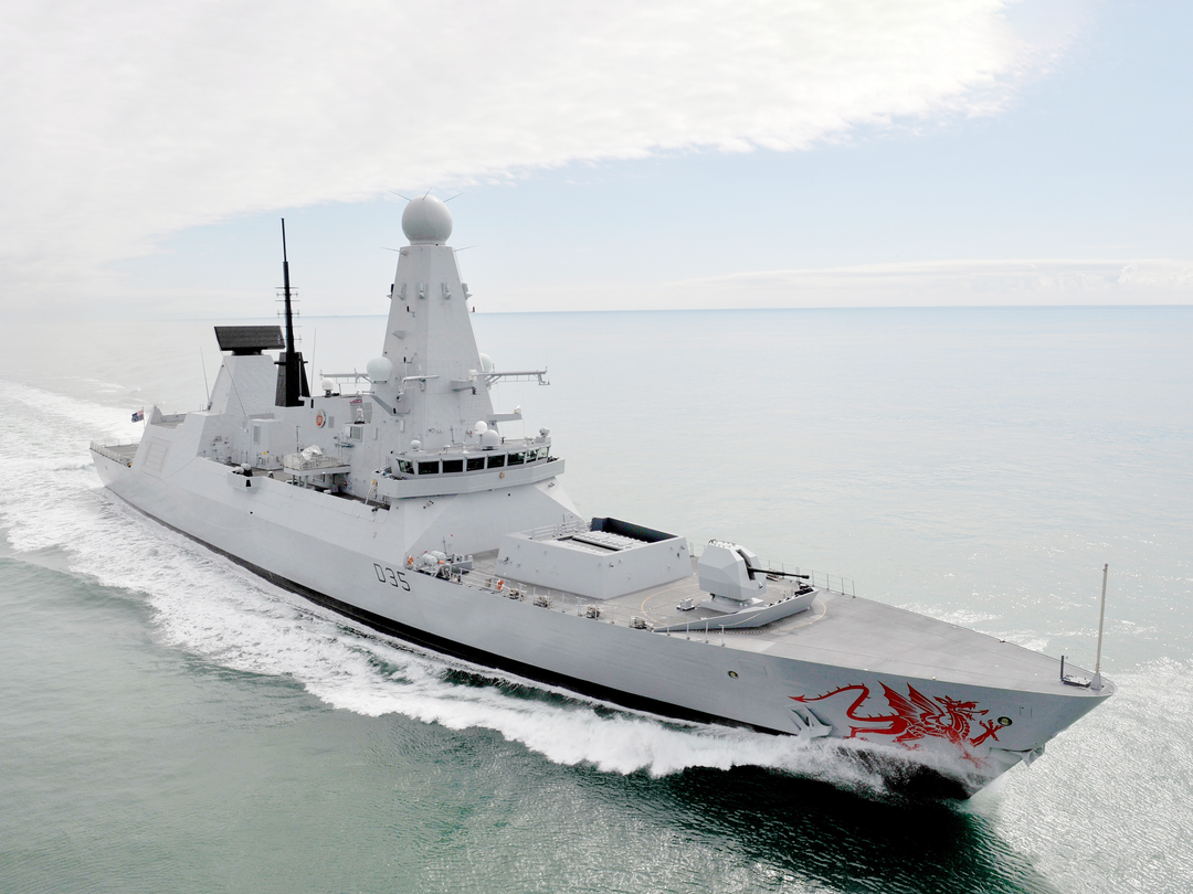 HMS Dragon (D35) Royal Navy Type 45 Destroyer High Starboard Bow View Photo Print Wall Art Decor Posters, Prints, & Visual Artwork Hampshire Prints 6 x 4 No Frame No