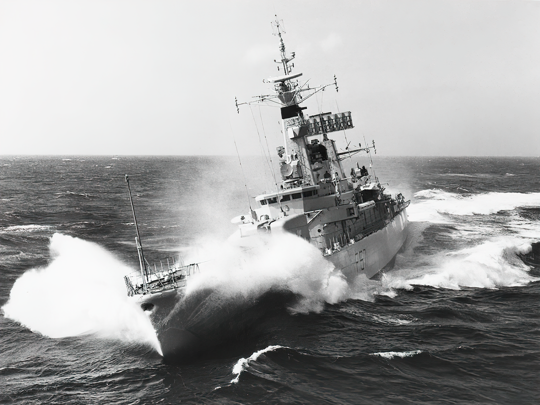 HMS Andromeda (F57) Royal Navy Leander Class Frigate In Rough Seas Photo Print Wall Art Decor Posters, Prints, & Visual Artwork Hampshire Prints 6 x 4 No Frame No