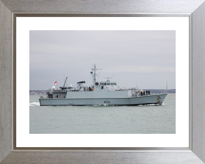 HMS Grimsby (M108) Royal Navy Sandown Class Minehunter Starboard Beam View Photo Print Wall Art Decor - Posters, Prints, & Visual Artwork - by Hampshire Prints (image 6 of 9)