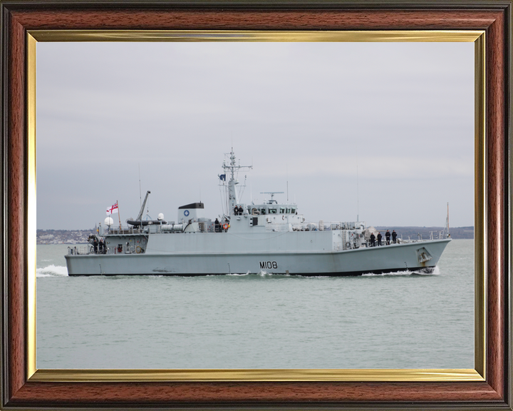 HMS Grimsby (M108) Royal Navy Sandown Class Minehunter Starboard Beam View Photo Print Wall Art Decor - Posters, Prints, & Visual Artwork - by Hampshire Prints (image 9 of 9)