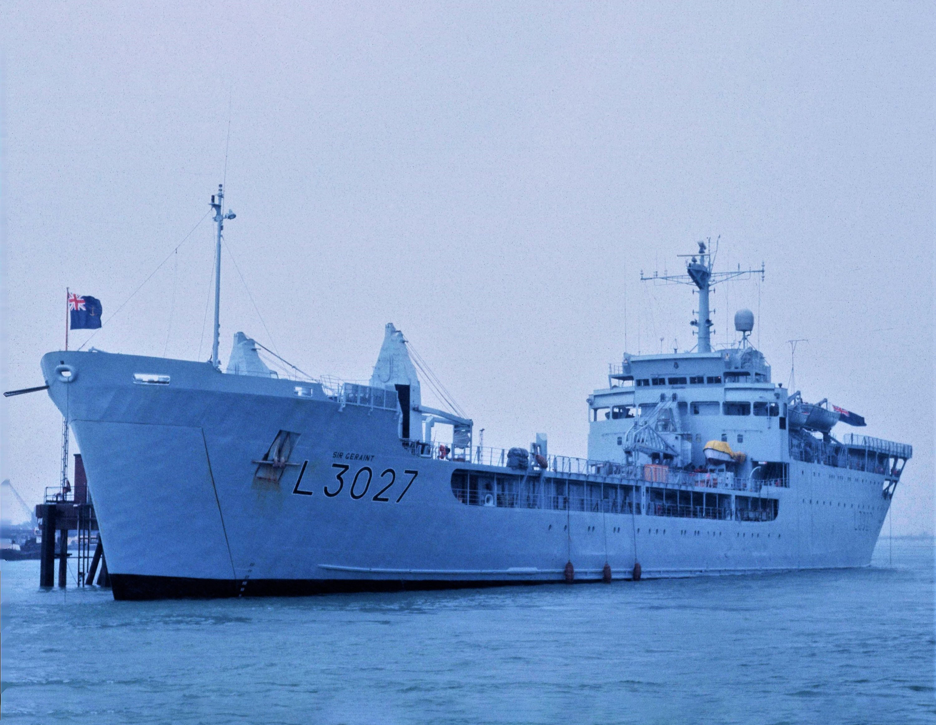 RFA Sir Geraint (L3027) Round Table Class Ship Photo Print Port Bow Vi ...