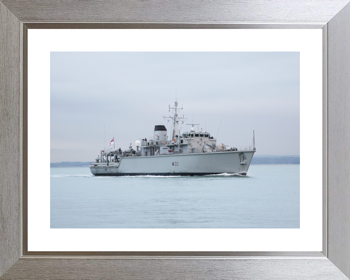 HMS Ledbury M30 Hunt Class Minesweeper Photo Print - Posters, Prints, & Visual Artwork - by Hampshire Prints (image 6 of 9)