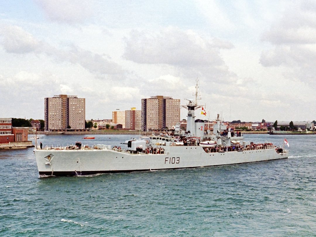 HMS Lowestoft F103 Rothesay Class Frigate Photo Print - Posters, Prints, & Visual Artwork - by Hampshire Prints (image 1 of 9)