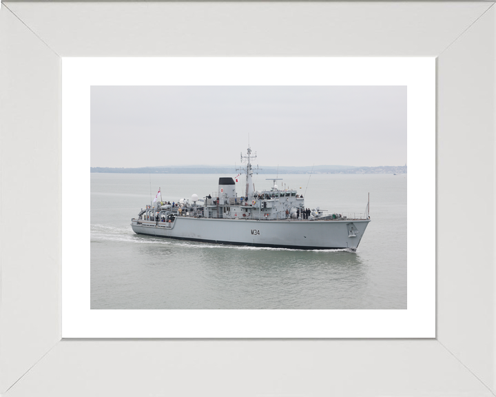 HMS Middleton M34 Hunt Class Mine Warfare Vessel Entering Harbour Photo Print - Posters, Prints, & Visual Artwork - by Hampshire Prints (image 4 of 9)