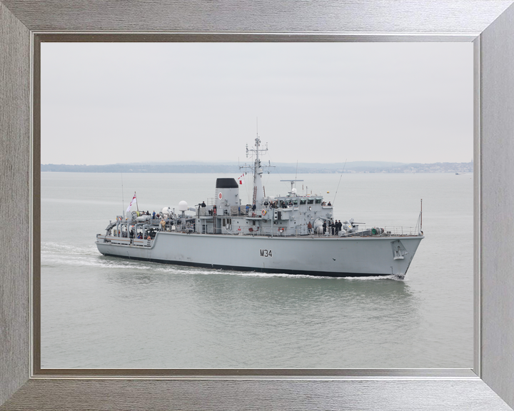 HMS Middleton M34 Hunt Class Mine Warfare Vessel Entering Harbour Photo Print - Posters, Prints, & Visual Artwork - by Hampshire Prints (image 7 of 9)