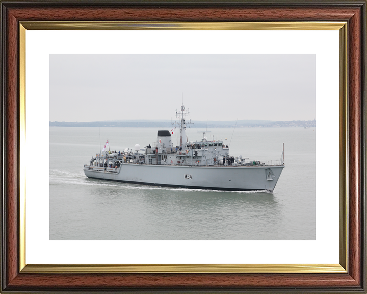 HMS Middleton M34 Hunt Class Mine Warfare Vessel Entering Harbour Photo Print - Posters, Prints, & Visual Artwork - by Hampshire Prints (image 8 of 9)