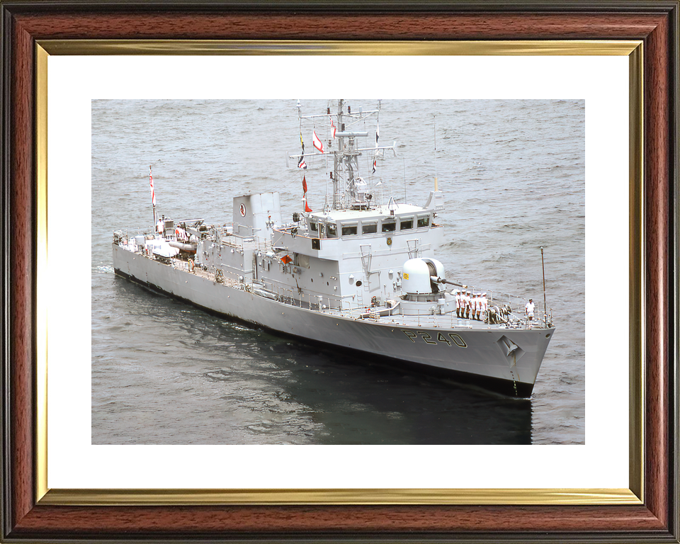 HMS Plover P240 Peacock Class Patrol Vessel July 1986 Port Side View Photo Print - Posters, Prints, & Visual Artwork - by Hampshire Prints (image 8 of 9)