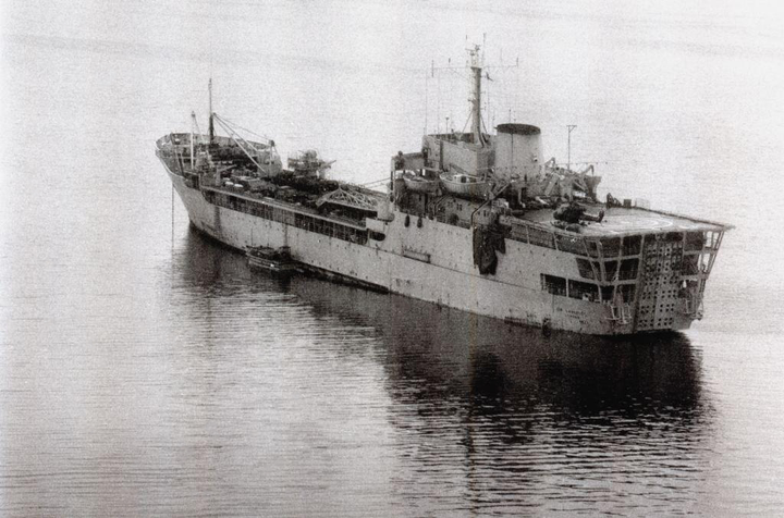 RFA Sir Lancelot (L3029) Photo Print - Port Quarter View - Royal Fleet Auxiliary Round Table Class Ship Hampshire Prints 6 x 4 No Frame No