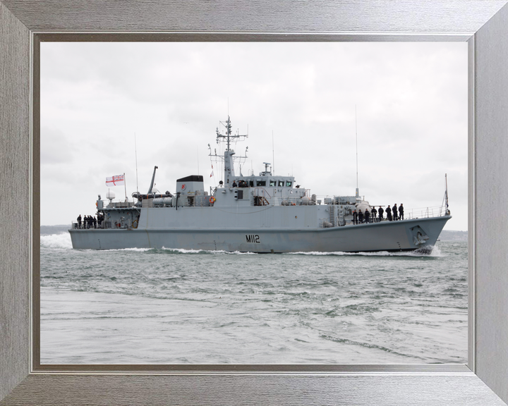 HMS Shoreham M112 Sandown Class Minehunter Starboard Beam View Photo Print - Posters, Prints, & Visual Artwork - by Hampshire Prints (image 7 of 9)