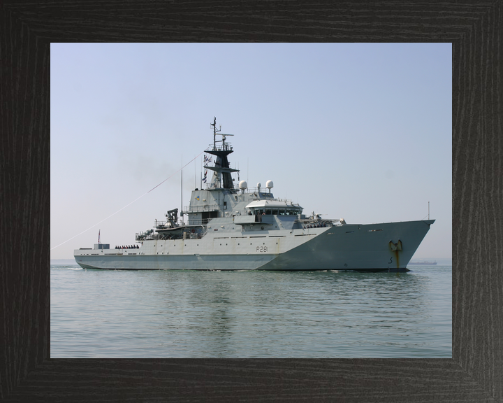 HMS Tyne P281 River Class Patrol Vessel Photo Print - Posters, Prints, & Visual Artwork - by Hampshire Prints (image 3 of 9)