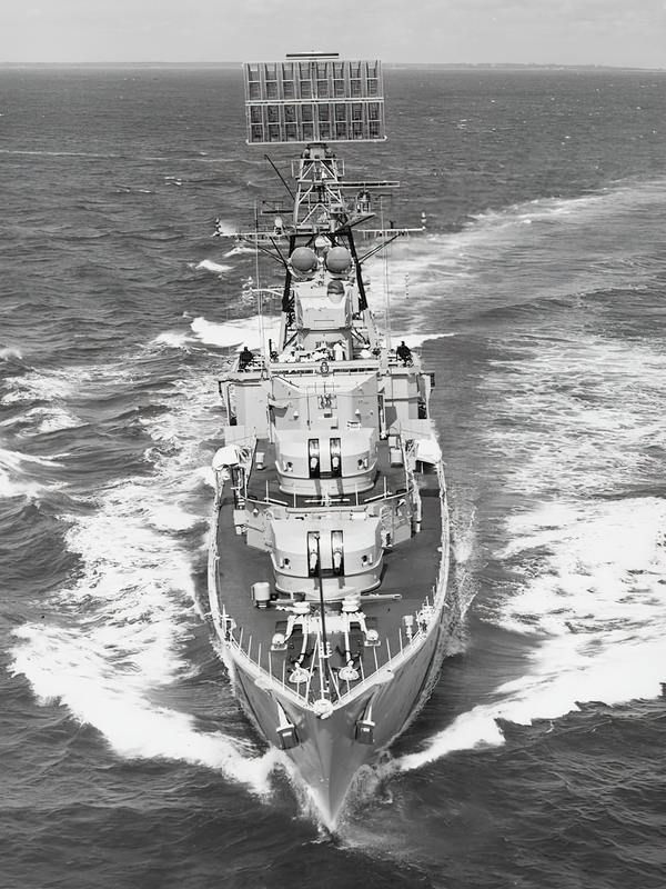 HMS Barrosa D68 Battle Class Destroyer 1964
