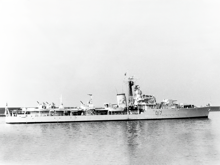 HMS Alamein (D17) Royal Navy Battle Class Destroyer Starboard View Photo Print Wall Art Naval Decor Posters, Prints, & Visual Artwork Hampshire Prints 6 x 4 No Frame No
