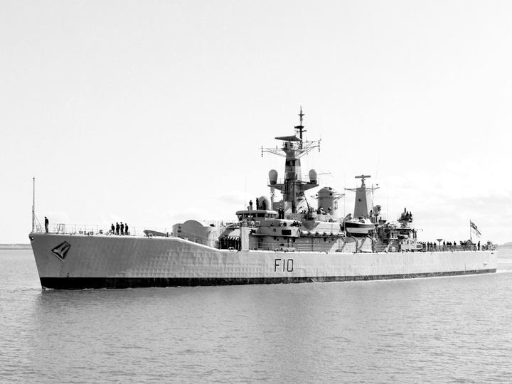 HMS Aurora (F10) Royal Navy Leander Class Frigate Entering Harbour Photo Print Wall Art Decor Posters, Prints, & Visual Artwork Hampshire Prints 6 x 4 No Frame No