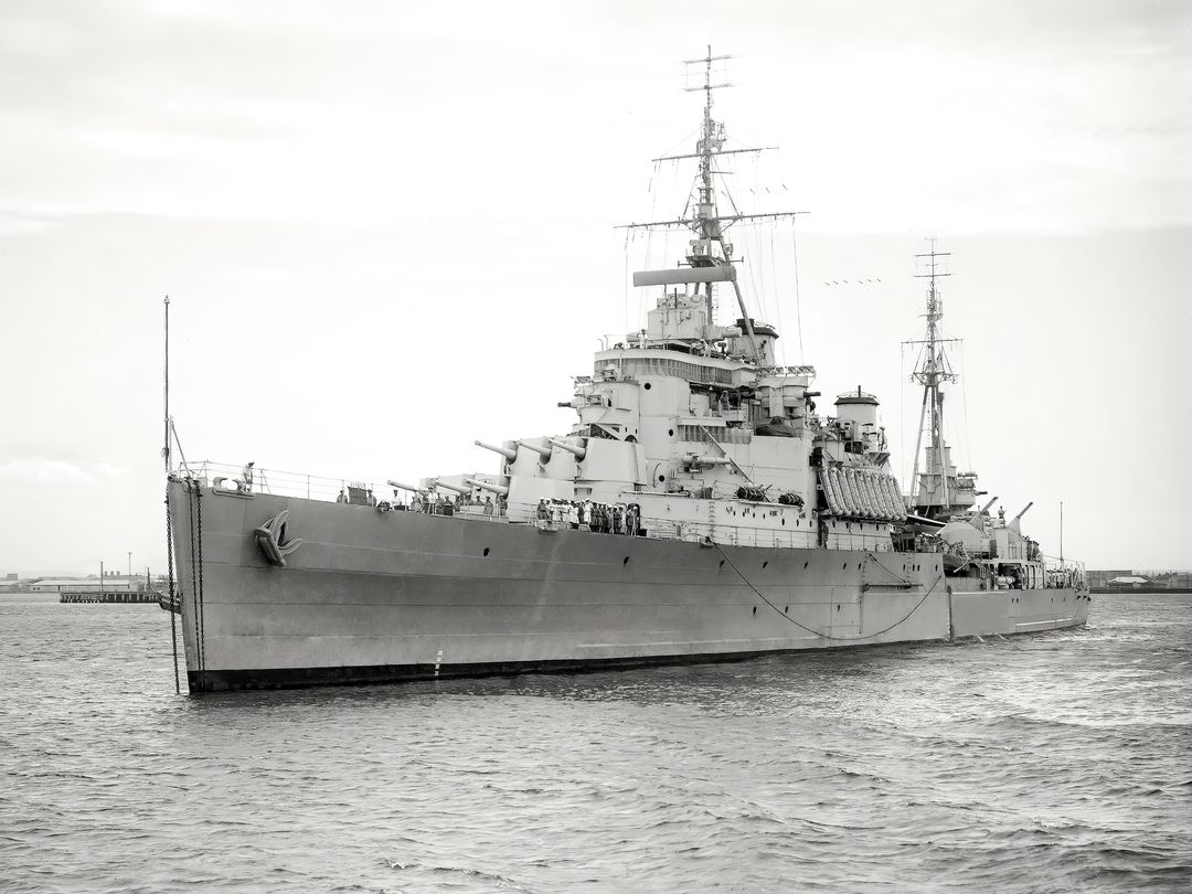 HMS Bermuda (52) Royal Navy Fiji Class Light Cruiser Port Bow View Photo Print Wall Art Decor Posters, Prints, & Visual Artwork Hampshire Prints 6 x 4 No Frame No
