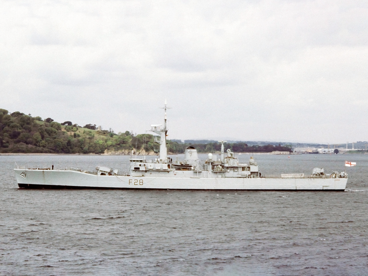HMS Cleopatra (F28) Royal Navy Leander Class Frigate Port Beam View Photo Print Wall Art Decor Posters, Prints, & Visual Artwork Hampshire Prints 6 x 4 No Frame No