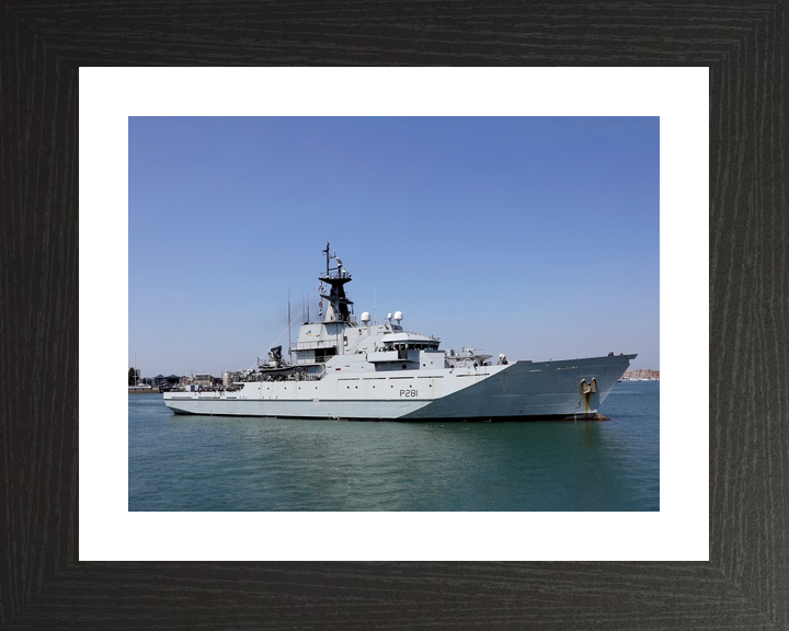 HMS Tyne P281 River Class Patrol Vessel May 2018 Photo Print - Posters, Prints, & Visual Artwork - by Hampshire Prints (image 2 of 9)