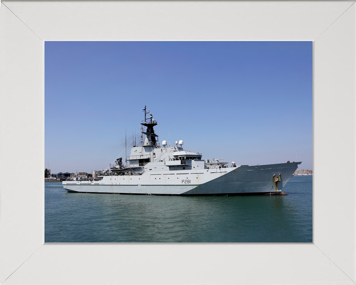 HMS Tyne P281 River Class Patrol Vessel May 2018 Photo Print - Posters, Prints, & Visual Artwork - by Hampshire Prints (image 5 of 9)