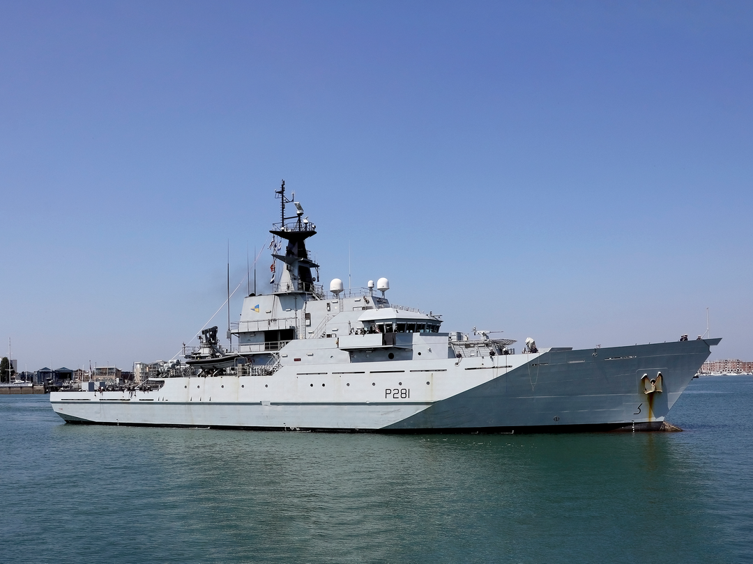 HMS Tyne P281 River Class Patrol Vessel May 2018 Photo Print - Posters, Prints, & Visual Artwork - by Hampshire Prints (image 1 of 9)