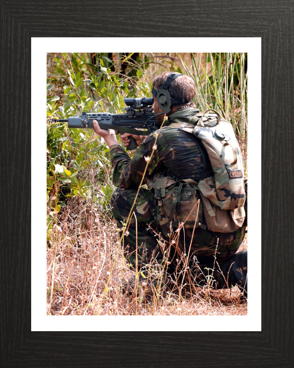 Royal Marine Commando During Exercise Green Osprey 2005 Photo Print - 40 Commando Posters, Prints, & Visual Artwork Hampshire Prints 10 x 8 Black Frame Yes